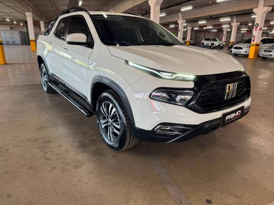 FIAT TORO 1.3 TURBO 270 FLEX FREEDOM AT6 FIAT TORO 1.3 TURBO 270 FLEX FREEDOM AT6